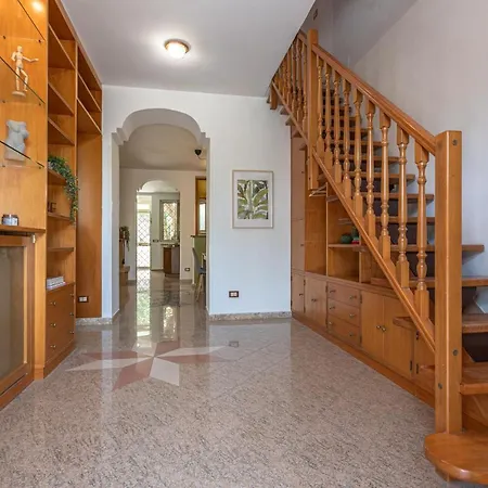 Bbhome Domus Aquae Inside Of Appia Antica Park Villa Roma