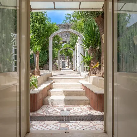 Bbhome Domus Aquae Inside Of Appia Antica Park * 罗马