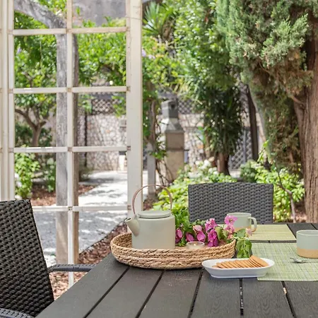 Villa Bbhome Domus Aquae Inside Of Appia Antica Park Roma