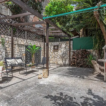Bbhome Domus Aquae Inside Of Appia Antica Park * Roma